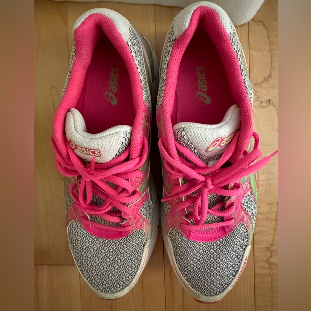 Running shoes - Picture 2 of 7